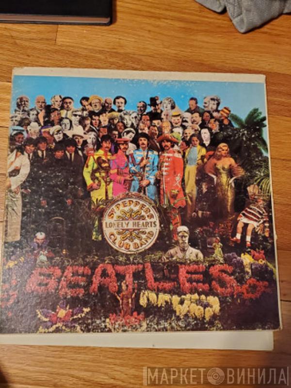  The Beatles  - Sgt. Pepper's Lonely Hearts Club Band