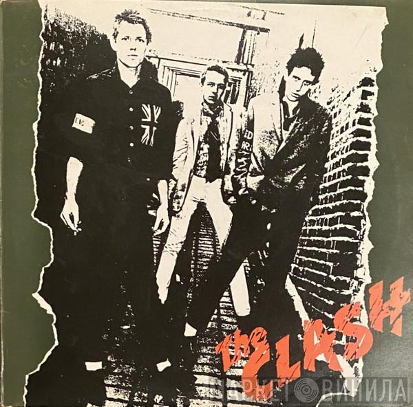  The Clash  - The Clash