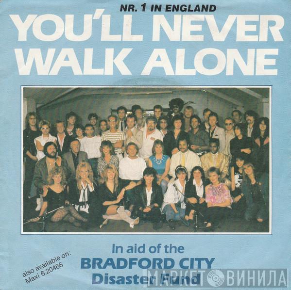  The Crowd   - You'll Never Walk Alone