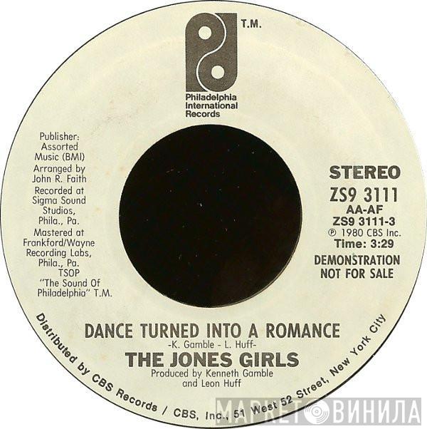 The Jones Girls - Dance Turned To A Romance