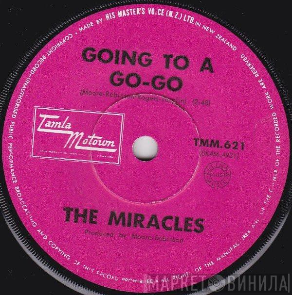  The Miracles  - Going To A Go-Go / Choosey Beggar