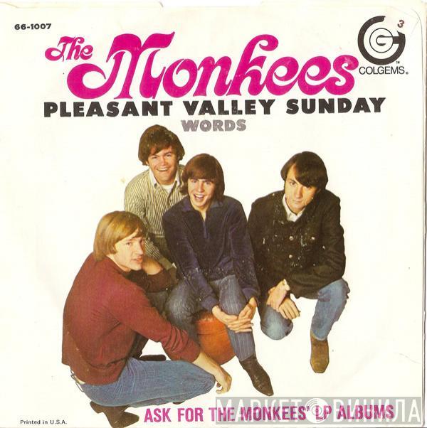  The Monkees  - Pleasant Valley Sunday / Words