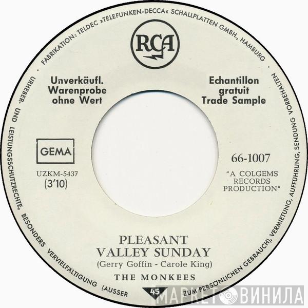  The Monkees  - Pleasant Valley Sunday / Words