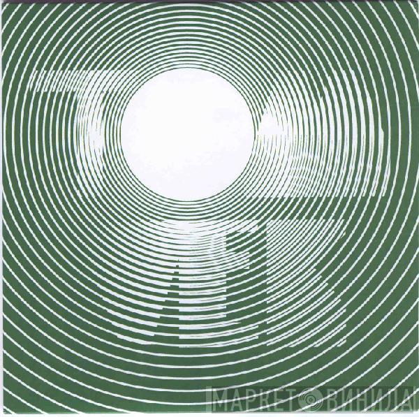 Tom Vek - Nothing But Green Lights