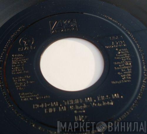  U2  - Hold Me, Thrill Me, Kiss Me, Kill Me (Single Version)