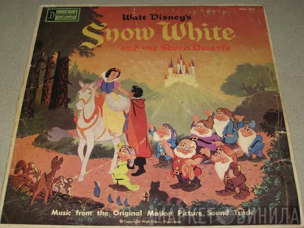  - Walt Disney's Snow White And The Seven Dwarfs