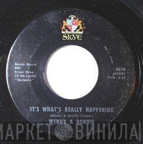 Wendy & Bonnie - The Paisley Window Pane / It's What's Really Happening