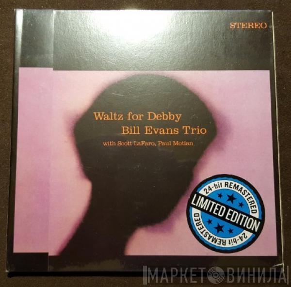 With The Bill Evans Trio , Scott LaFaro  Paul Motian  - Waltz For Debby