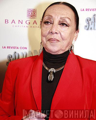 Betty Missiego