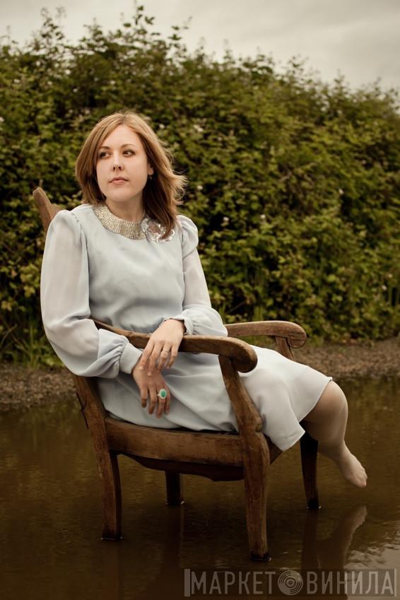 Corin Tucker - Винил CD и Кассеты Corin Tucker на сайте МаркетВинила