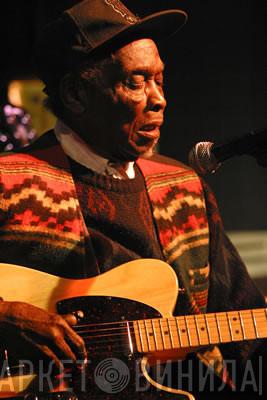 David "Honeyboy" Edwards - Винил CD и Кассеты David "Honeyboy" Edwards на сайте МаркетВинила