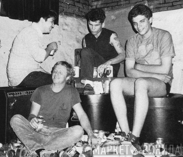 Drunks With Guns - Винил CD и Кассеты Drunks With Guns на сайте МаркетВинила