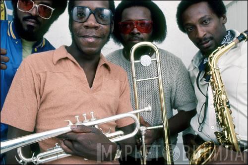 EWF Horns - Винил CD и Кассеты EWF Horns на сайте МаркетВинила