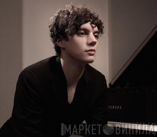 Francesco Tristano - Винил CD и Кассеты Francesco Tristano на сайте МаркетВинила