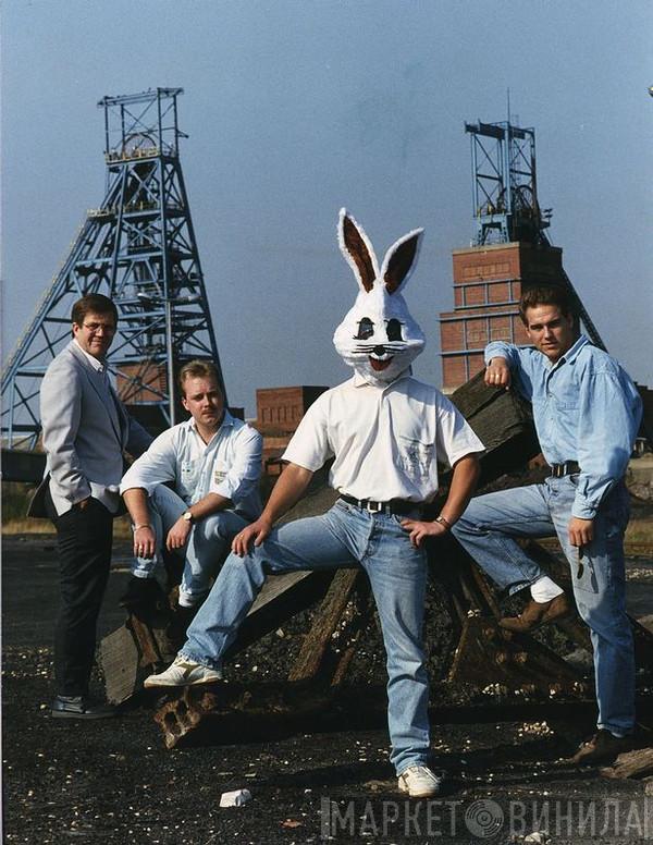 Jive Bunny And The Mastermixers - Винил CD и Кассеты Jive Bunny And The Mastermixers на сайте МаркетВинила