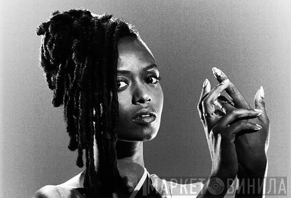 Kelela - Винил CD и Кассеты Kelela на сайте МаркетВинила