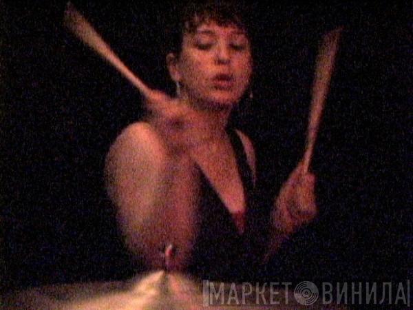 Molly Neuman - Винил CD и Кассеты Molly Neuman на сайте МаркетВинила