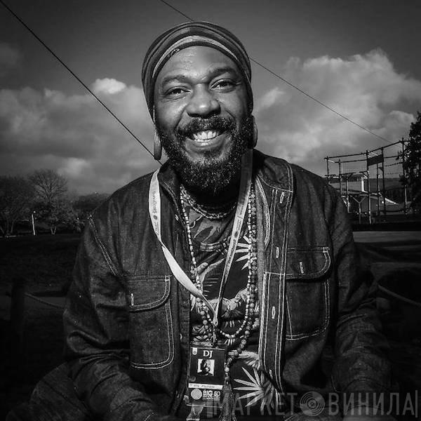 Osunlade - Винил CD и Кассеты Osunlade на сайте МаркетВинила