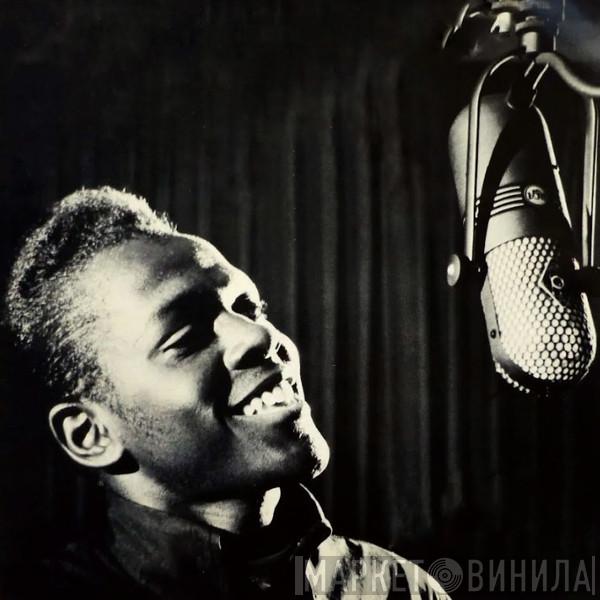 Smokey 007 - Винил CD и Кассеты Smokey 007 на сайте МаркетВинила