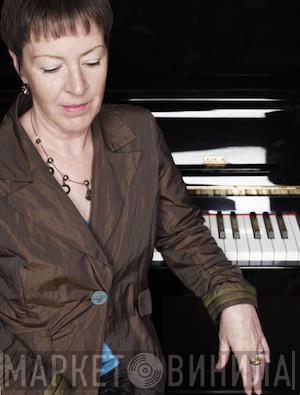 Tríona Ní Dhomhnaill - Винил CD и Кассеты Tríona Ní Dhomhnaill на сайте МаркетВинила