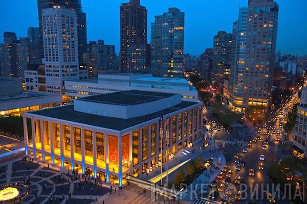 Avery Fisher Hall - Винил CD и Кассеты лейбла Avery Fisher Hall на сайте МаркетВинила
