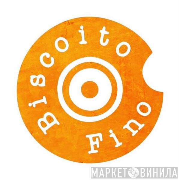Biscoito Fino - Винил CD и Кассеты лейбла Biscoito Fino на сайте МаркетВинила