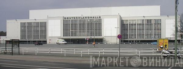 Deutschlandhalle - Винил CD и Кассеты лейбла Deutschlandhalle на сайте МаркетВинила