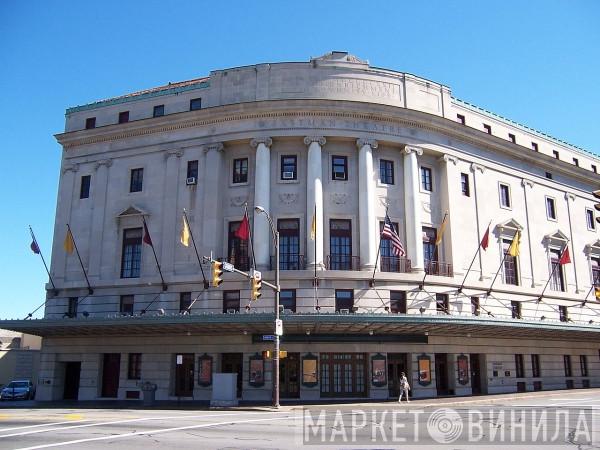 Eastman Theatre, Rochester, New York - Винил CD и Кассеты лейбла Eastman Theatre, Rochester, New York на сайте МаркетВинила