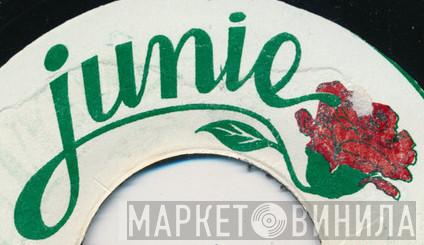 Junie - Винил CD и Кассеты лейбла Junie на сайте МаркетВинила