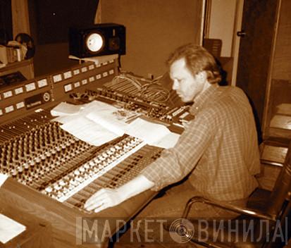 Lone Star Studios - Винил CD и Кассеты лейбла Lone Star Studios на сайте МаркетВинила