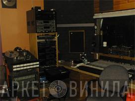 Moonlight Studios, Brookvale - Винил CD и Кассеты лейбла Moonlight Studios, Brookvale на сайте МаркетВинила