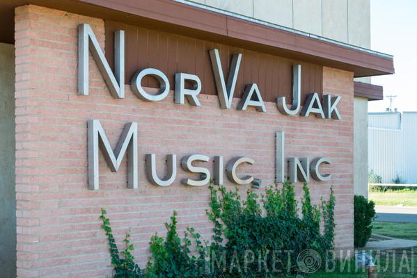 Nor Va Jak Music, Inc. - Винил CD и Кассеты лейбла Nor Va Jak Music, Inc. на сайте МаркетВинила