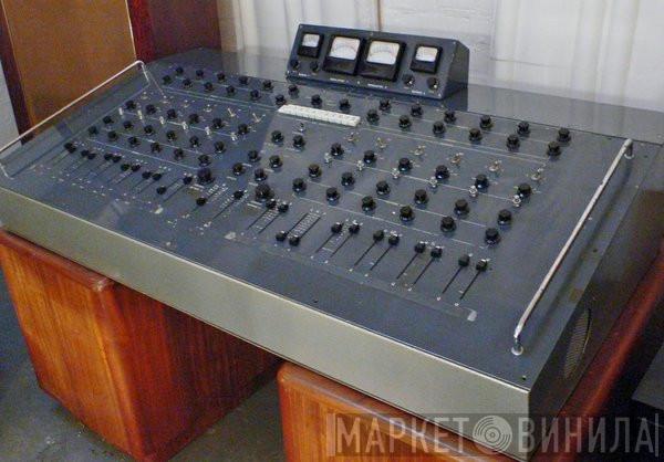 Pathé-Marconi Studios - Винил CD и Кассеты лейбла Pathé-Marconi Studios на сайте МаркетВинила