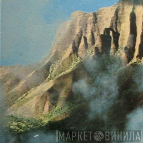 Private Collection Tapes - Винил CD и Кассеты лейбла Private Collection Tapes на сайте МаркетВинила