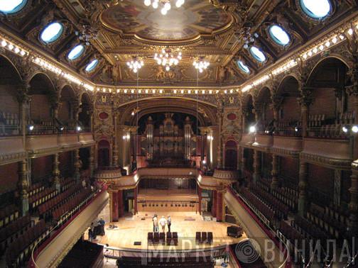 Victoria Hall, Geneva - Винил CD и Кассеты лейбла Victoria Hall, Geneva на сайте МаркетВинила