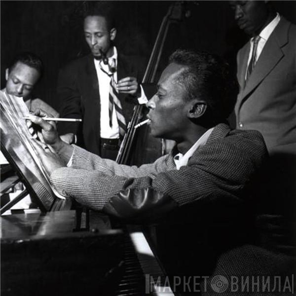 WOR Studios - Винил CD и Кассеты лейбла WOR Studios на сайте МаркетВинила