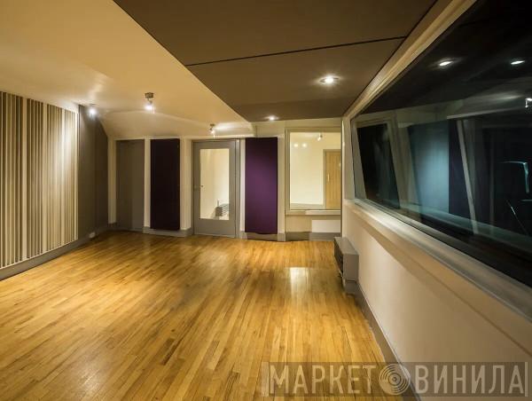 Windmill Lane Studio TWO - Винил CD и Кассеты лейбла Windmill Lane Studio TWO на сайте МаркетВинила